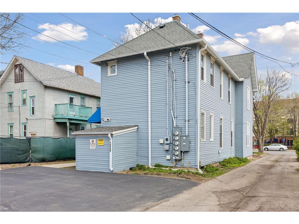 1926 15th Avenue S Minneapolis MN 55404 7060996 image34