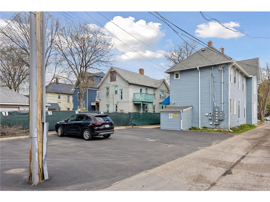 1926 15th Avenue S Minneapolis MN 55404 7060996 image35