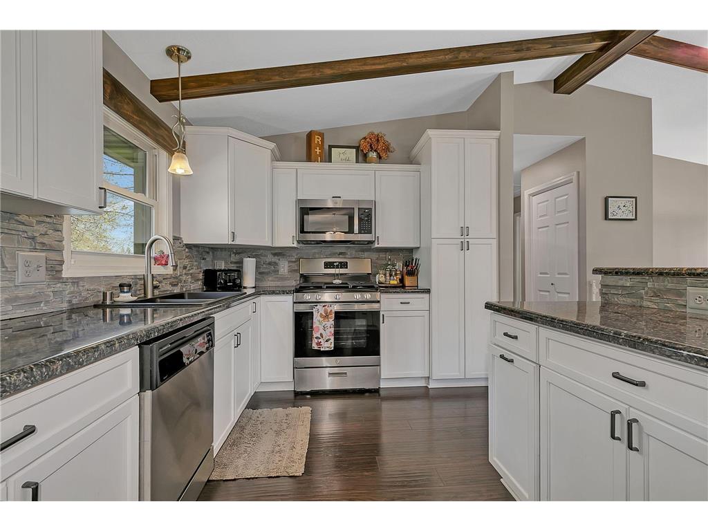 1927 Cooper Hills Road Saint Cloud MN 56301 7062922 image4