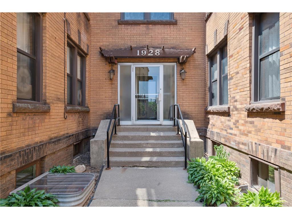 1928 Aldrich Avenue S #B104 Minneapolis MN 55403 6387998 image1