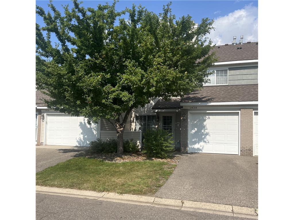 1928 Glenfield Court Eagan MN 55122 6771644 image1