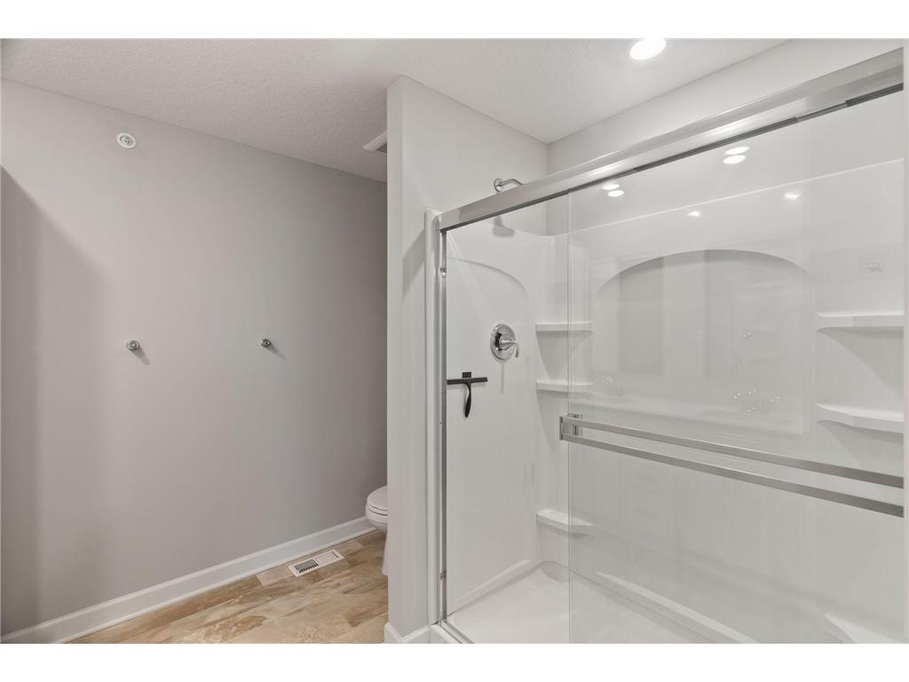 1928 Tyrone Drive Shakopee MN 55379 7050071 image20