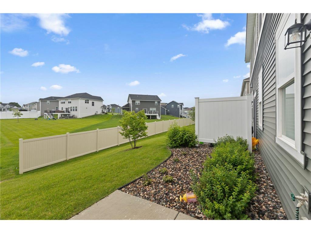 1928 Tyrone Drive Shakopee MN 55379 7050071 image28