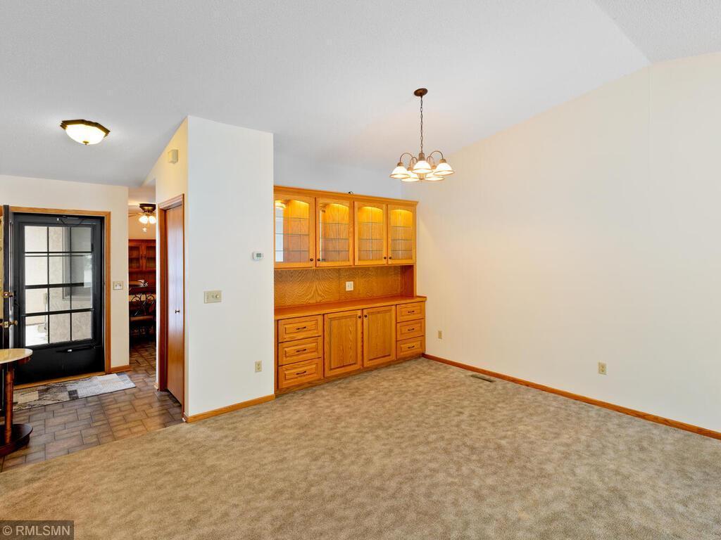 1928 Vierling Drive E Shakopee MN 55379 7002083 image11