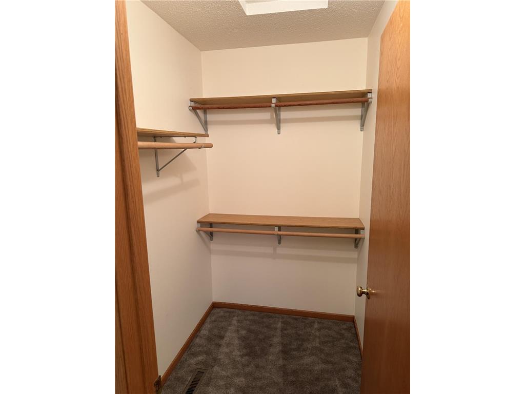 1928 Vierling Drive E Shakopee MN 55379 7097614 image16