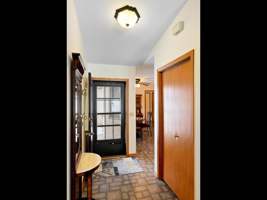 1928 Vierling Drive E Shakopee MN 55379 7097614 image9