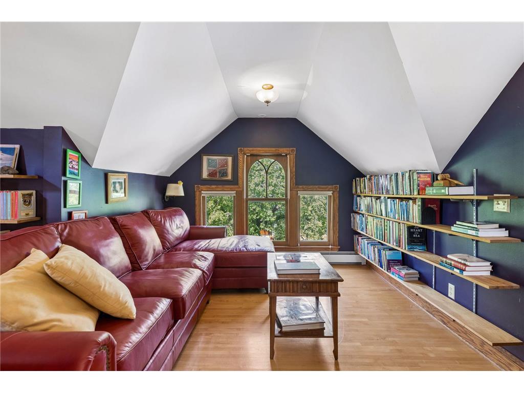 1929 James Avenue S Minneapolis MN 55403 7074493 image37