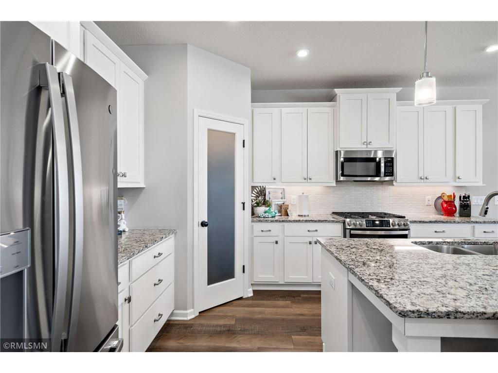 1929 Mulberry Lane Carver MN 55315 6811868 image8