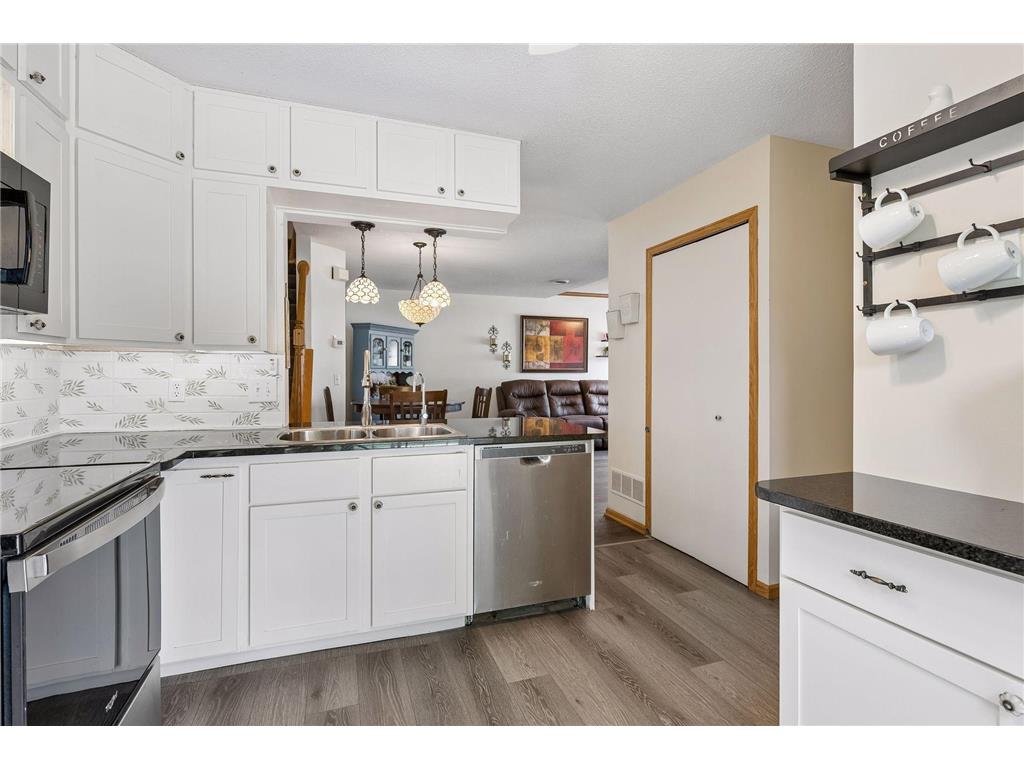 1929 Southcross Drive W #1204 Burnsville MN 55306 7087154 image10