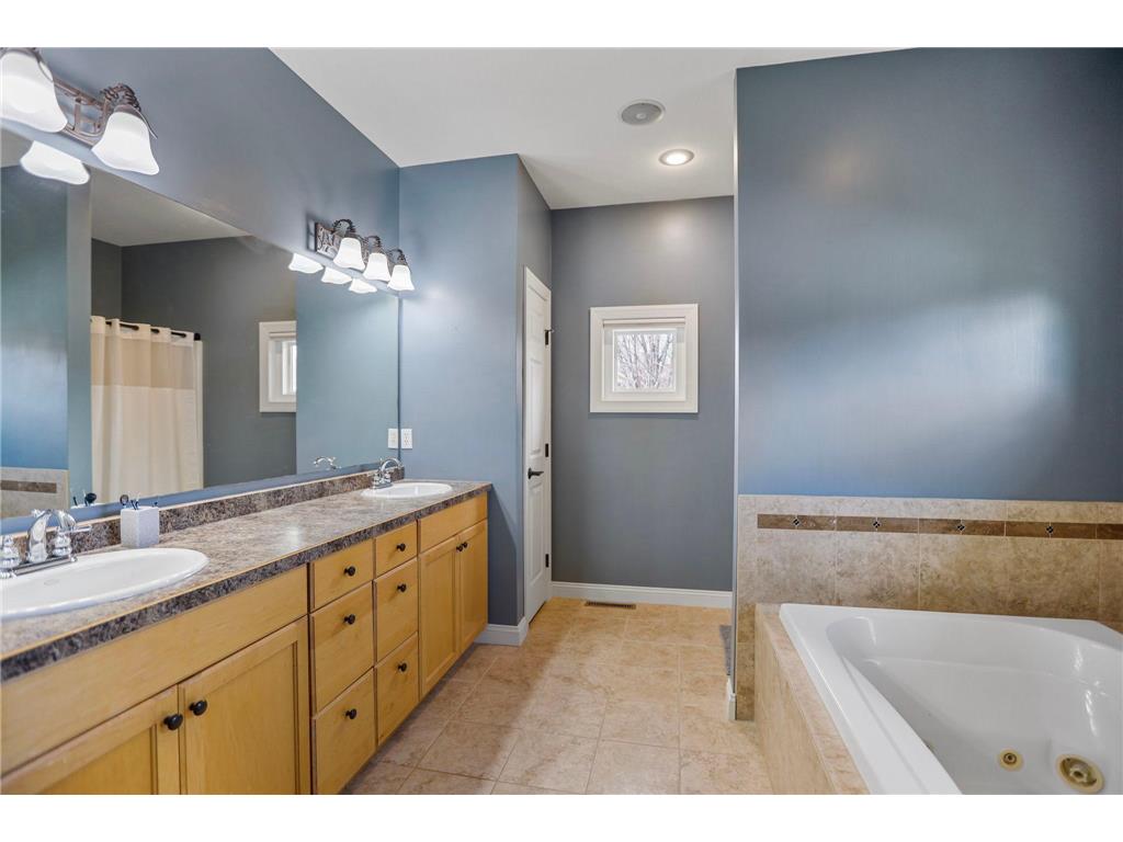 1929 Woodcrest Drive NE Owatonna MN 55060 7050558 image30