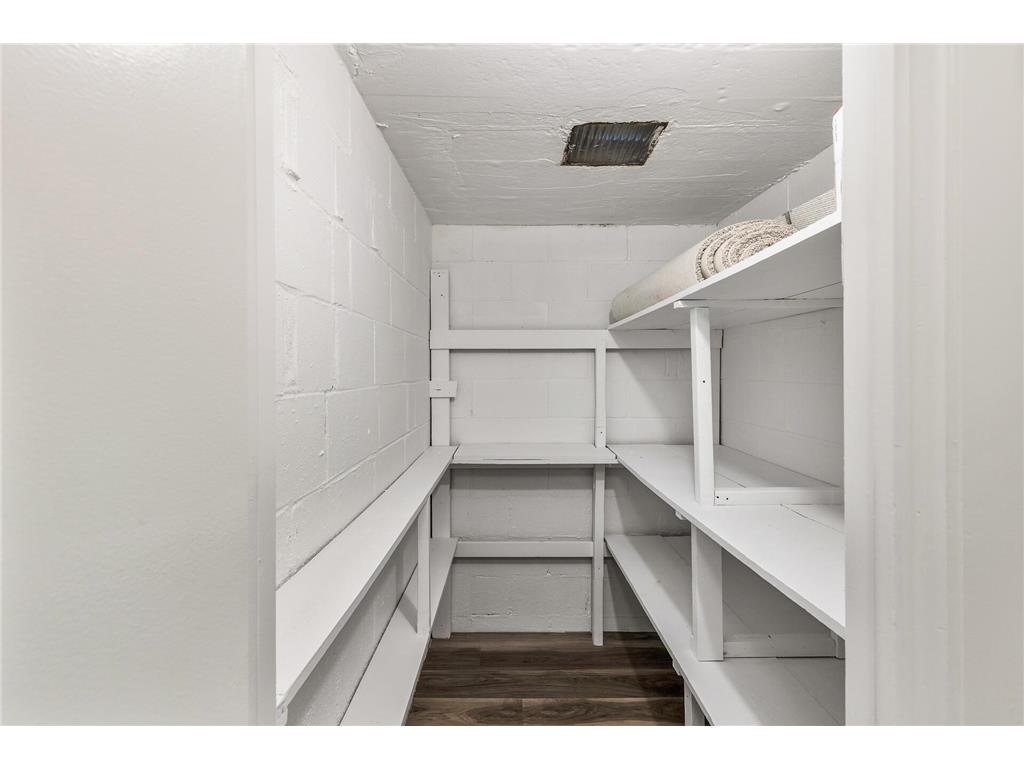 193 3rd Street #2 Excelsior MN 55331 6781893 image10