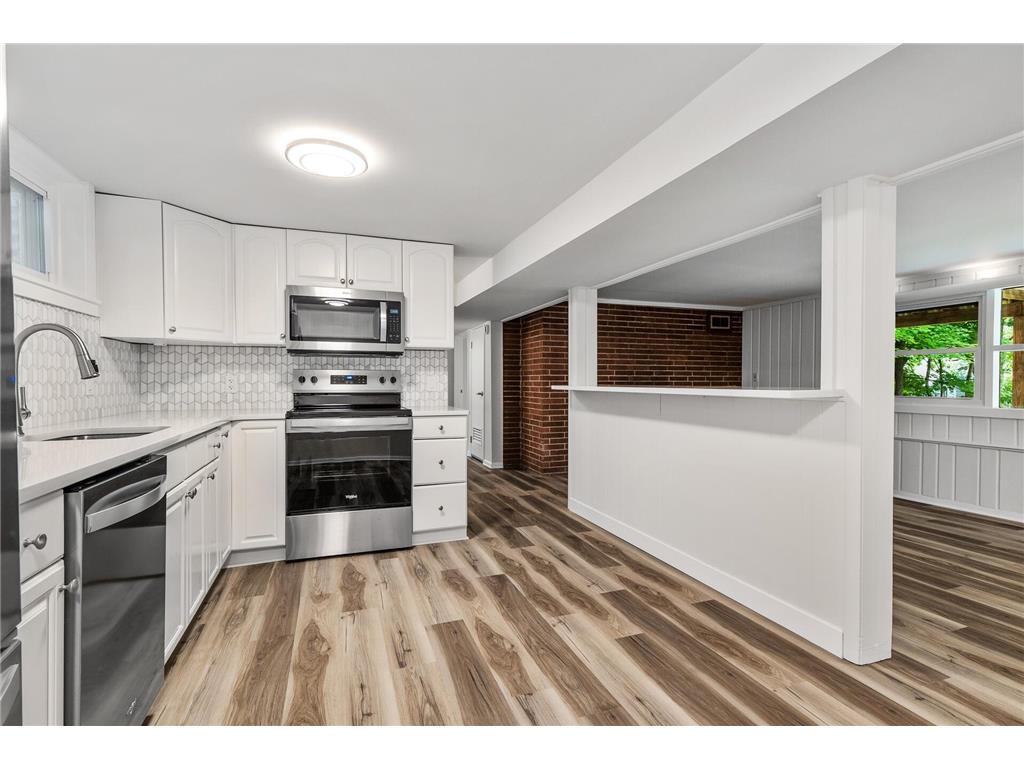 193 3rd Street #2 Excelsior MN 55331 6781893 image2