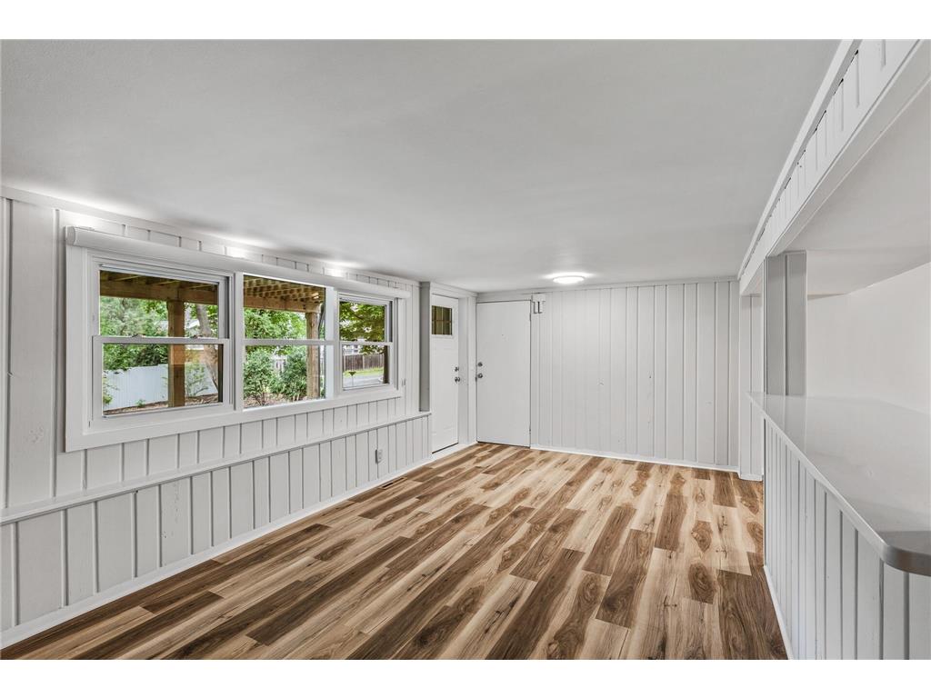 193 3rd Street #2 Excelsior MN 55331 6781893 image6