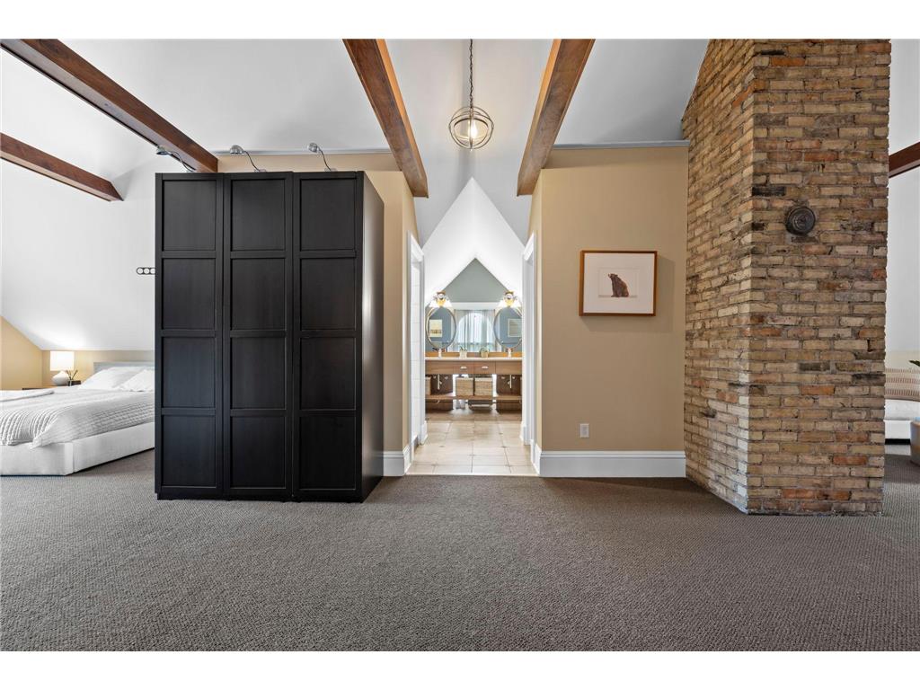 1930 Girard Avenue S Minneapolis MN 55403 7073960 image69
