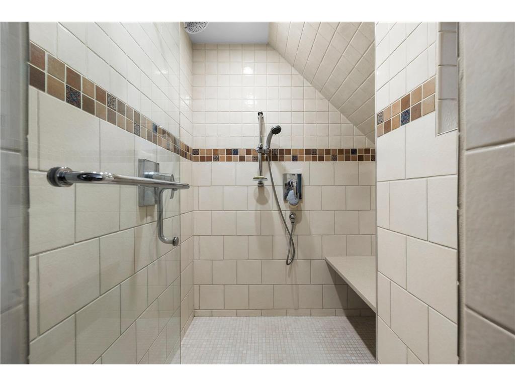 1930 Girard Avenue S Minneapolis MN 55403 7073960 image71