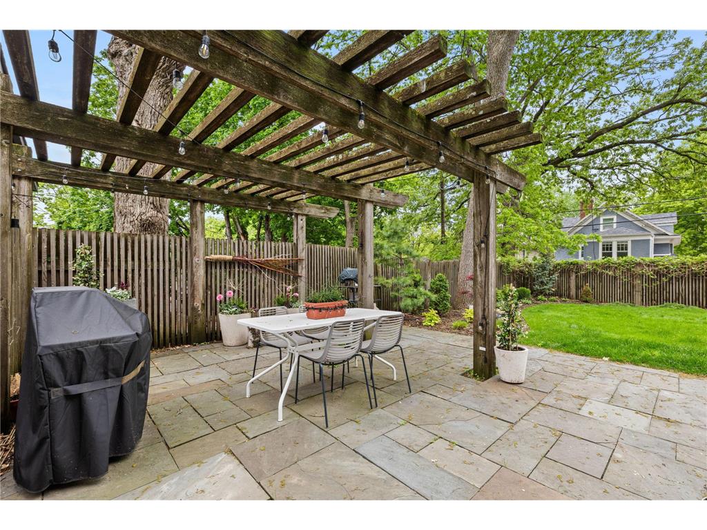 1930 Girard Avenue S Minneapolis MN 55403 7073960 image88
