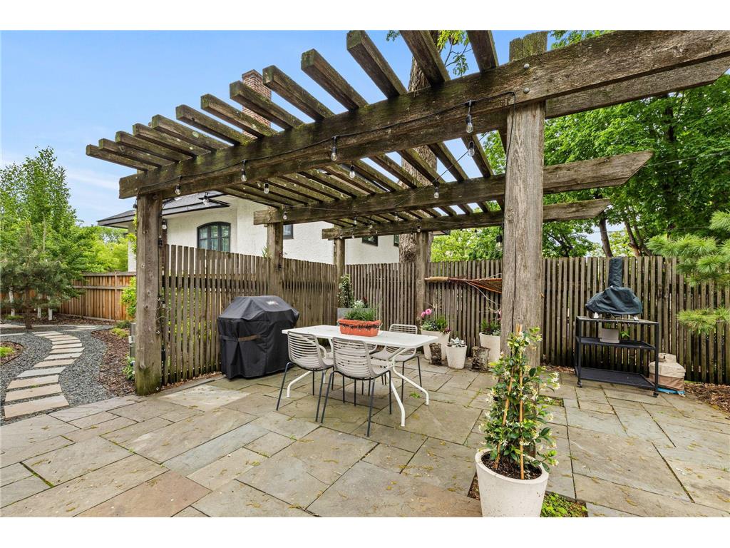 1930 Girard Avenue S Minneapolis MN 55403 7073960 image89