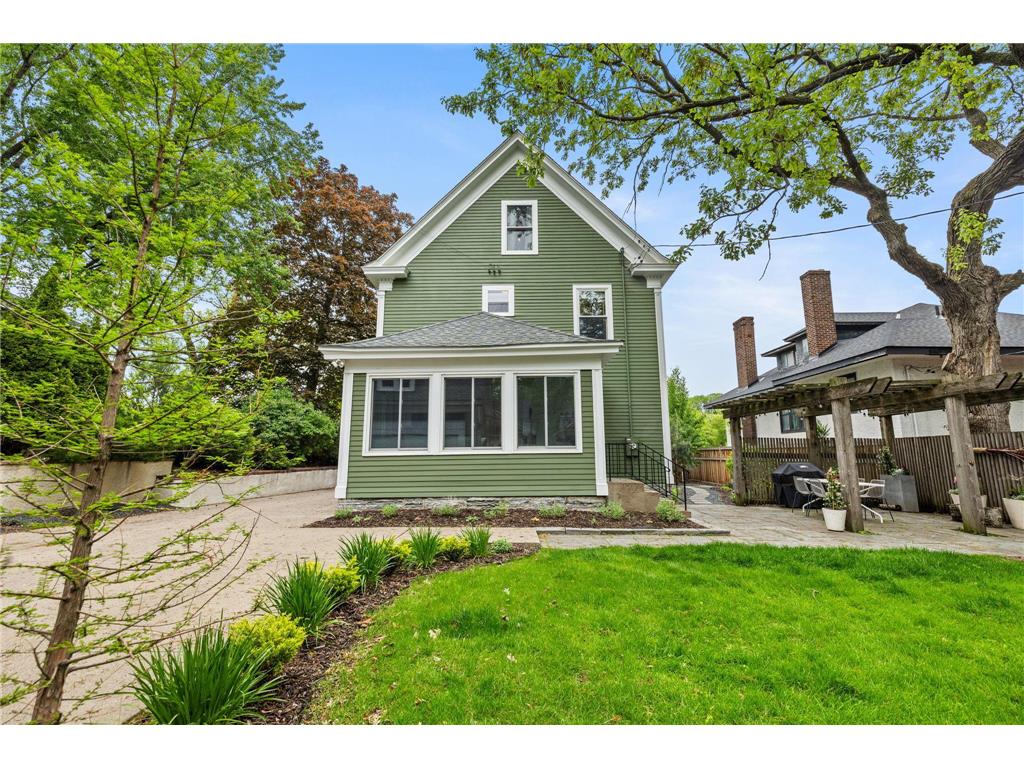 1930 Girard Avenue S Minneapolis MN 55403 7073960 image97