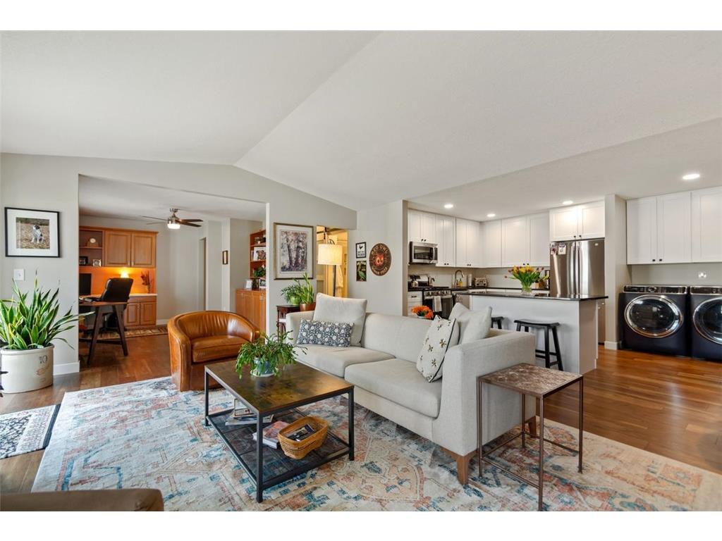 1930 Kingsview Lane N Plymouth MN 55447 7041621 image13