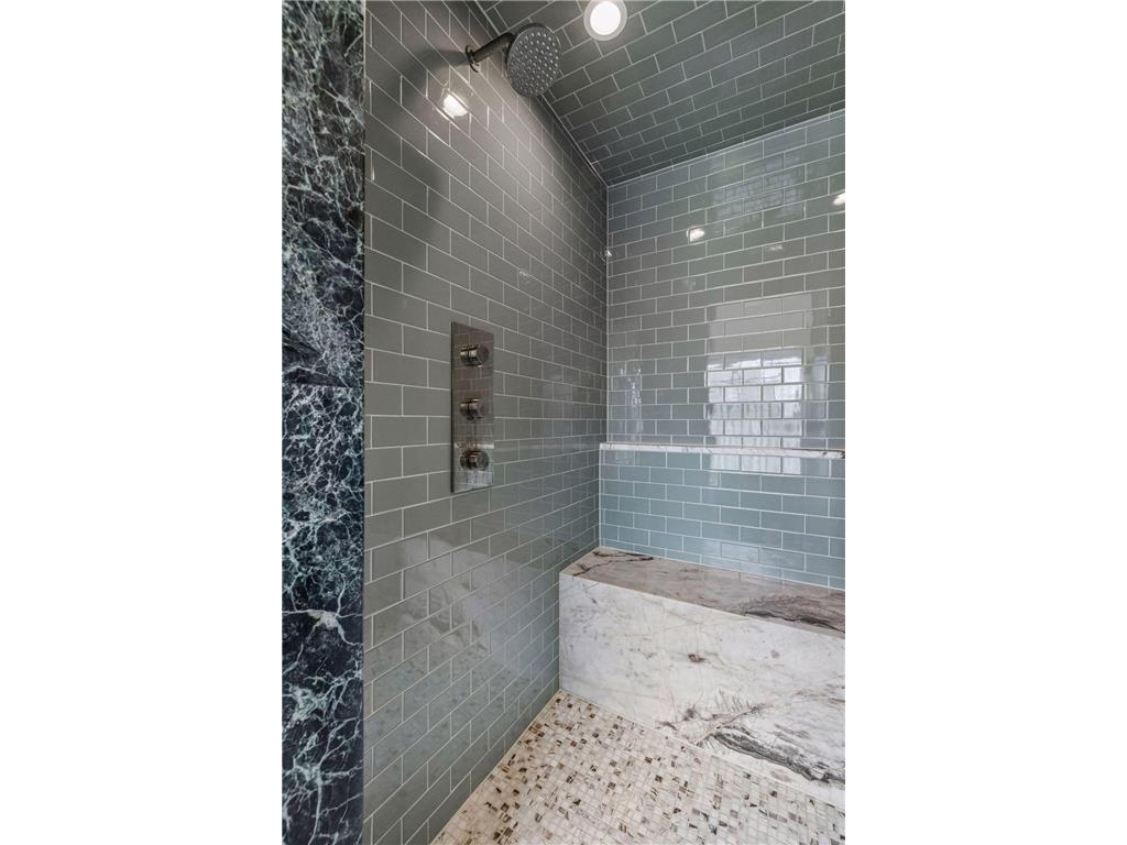 1930 Knox Avenue S Minneapolis MN 55403 7038053 image22