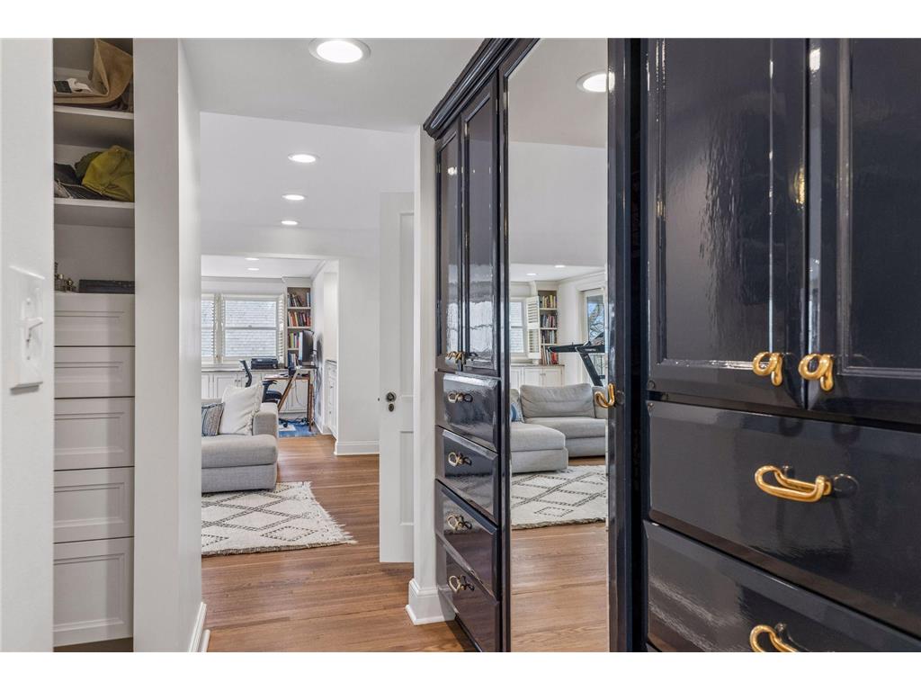 1930 Knox Avenue S Minneapolis MN 55403 7038053 image23