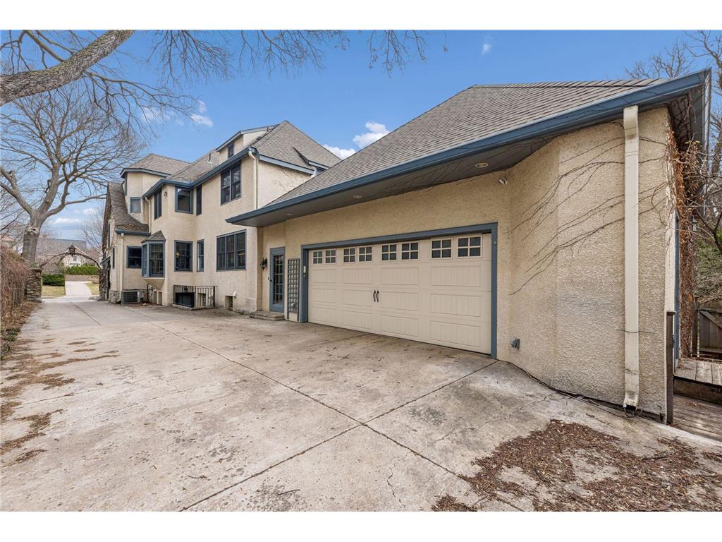 1930 Knox Avenue S Minneapolis MN 55403 7038053 image40
