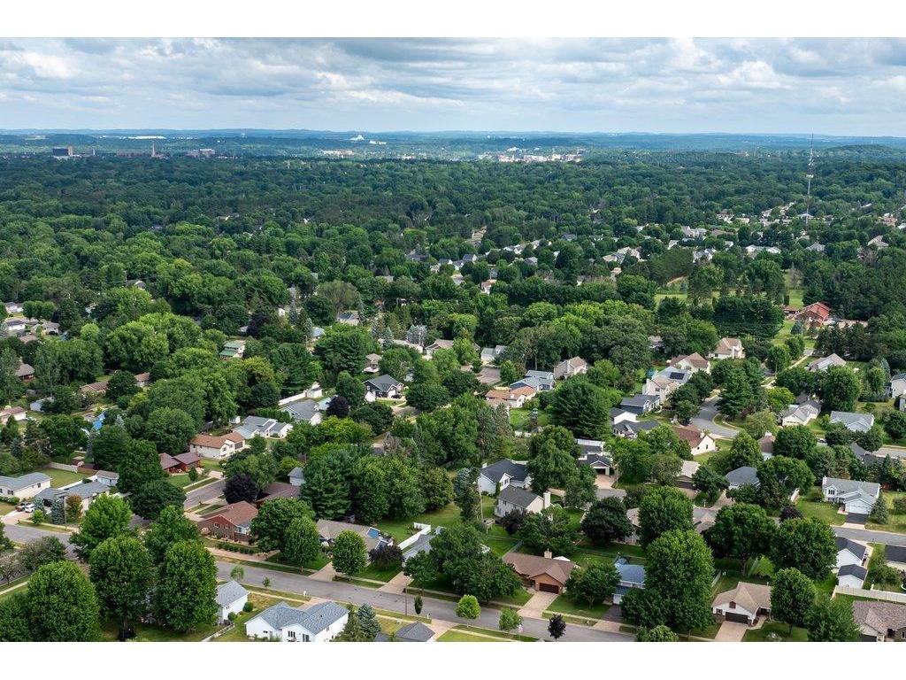 1930 Meadow Lane Eau Claire WI 54701 7114413 image42