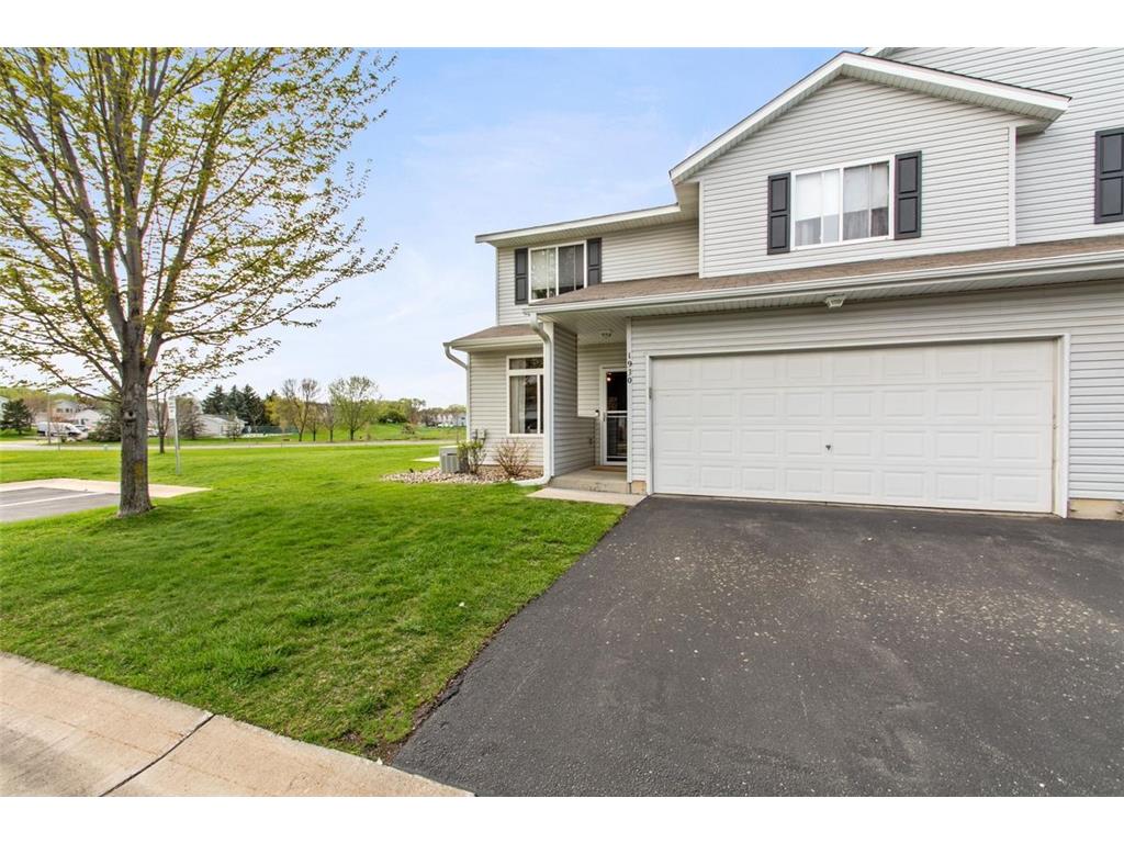 1930 Parkway Avenue Shakopee MN 55379 7064112 image1