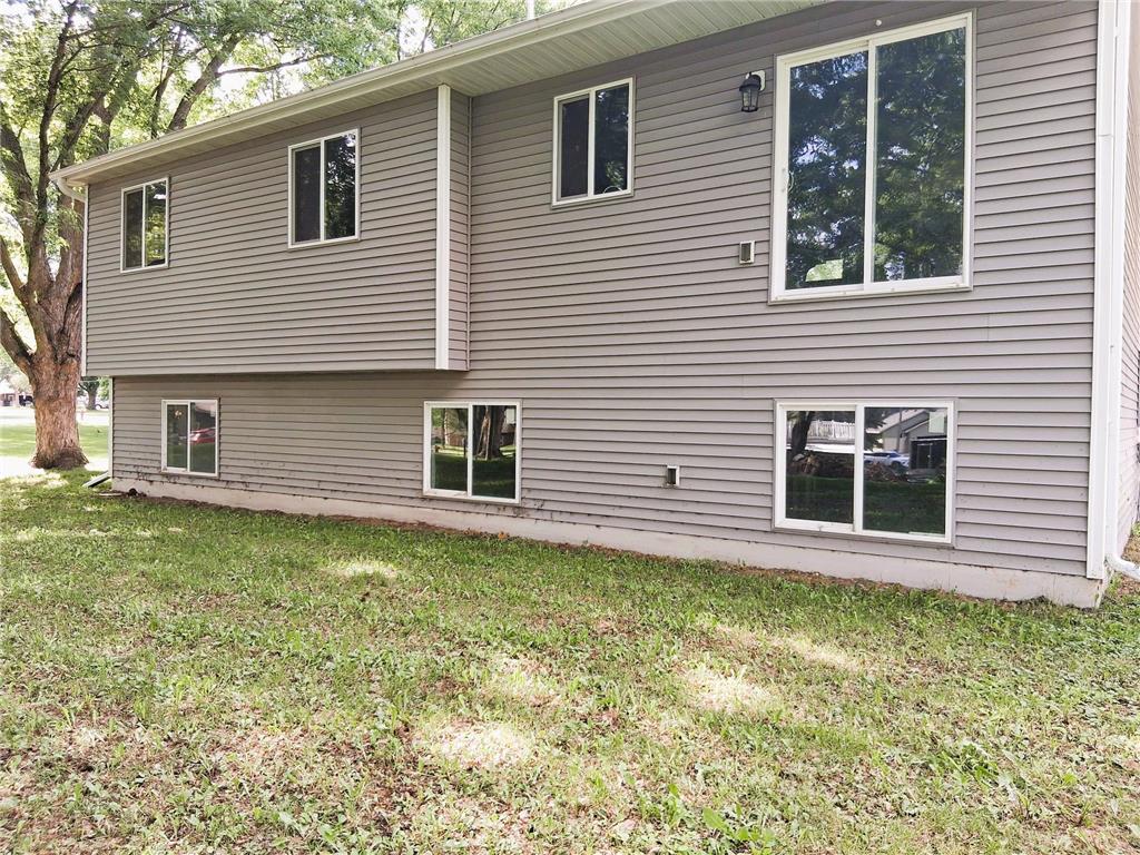 1930 Prospect Drive NE Saint Cloud MN 56304 7111912 image2