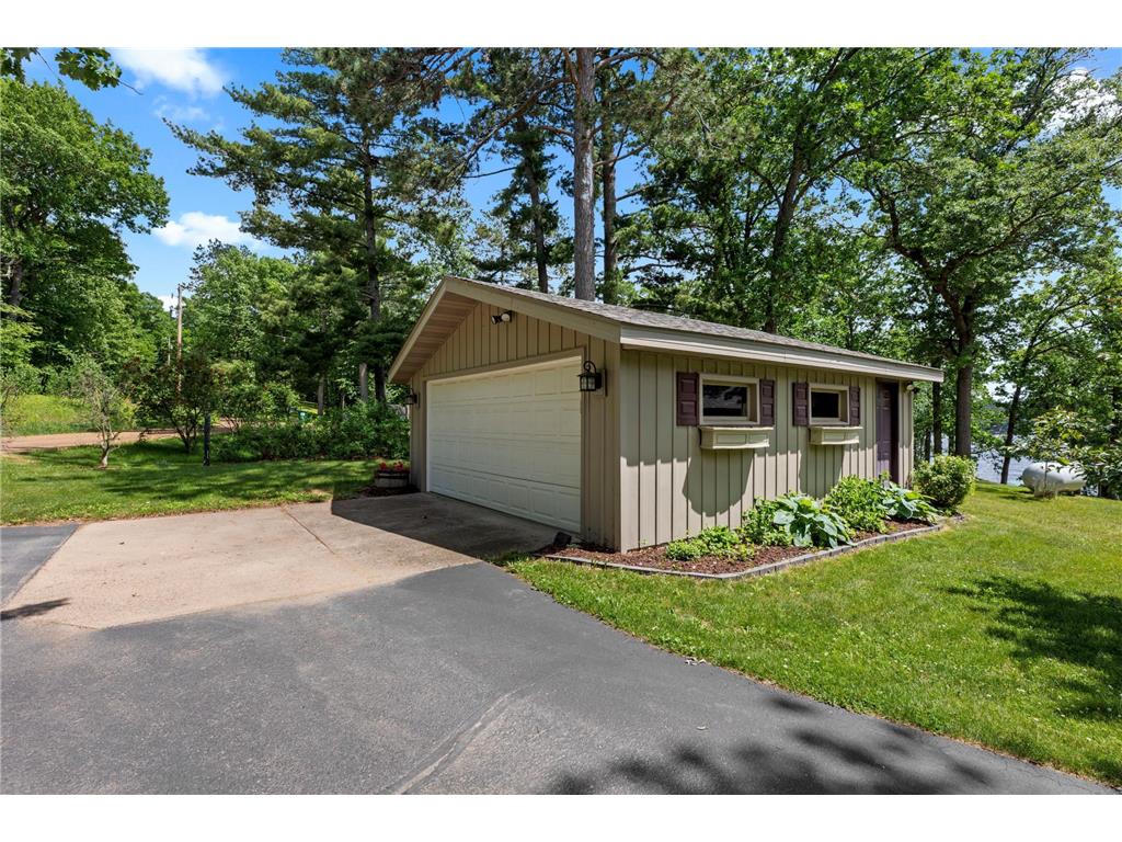 19303 Grave Lake Road Brainerd MN 56401 - Grave 7090285 image3