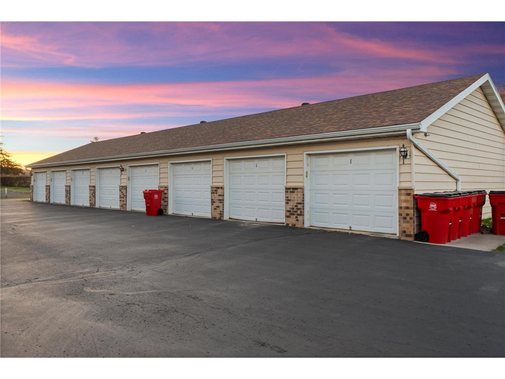 1931 Greenfield Lane SW #A Rochester MN 55902 - George Lake 6817991 image4