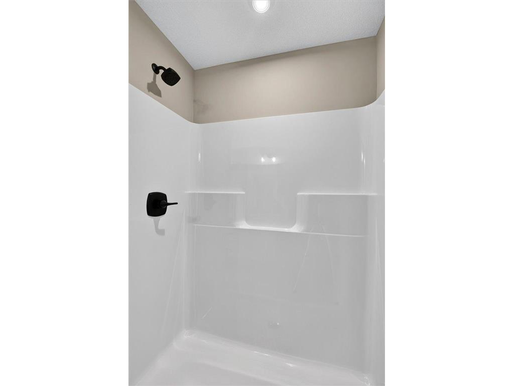 1931 Pierce Street SE Cambridge MN 55008 7104784 image23