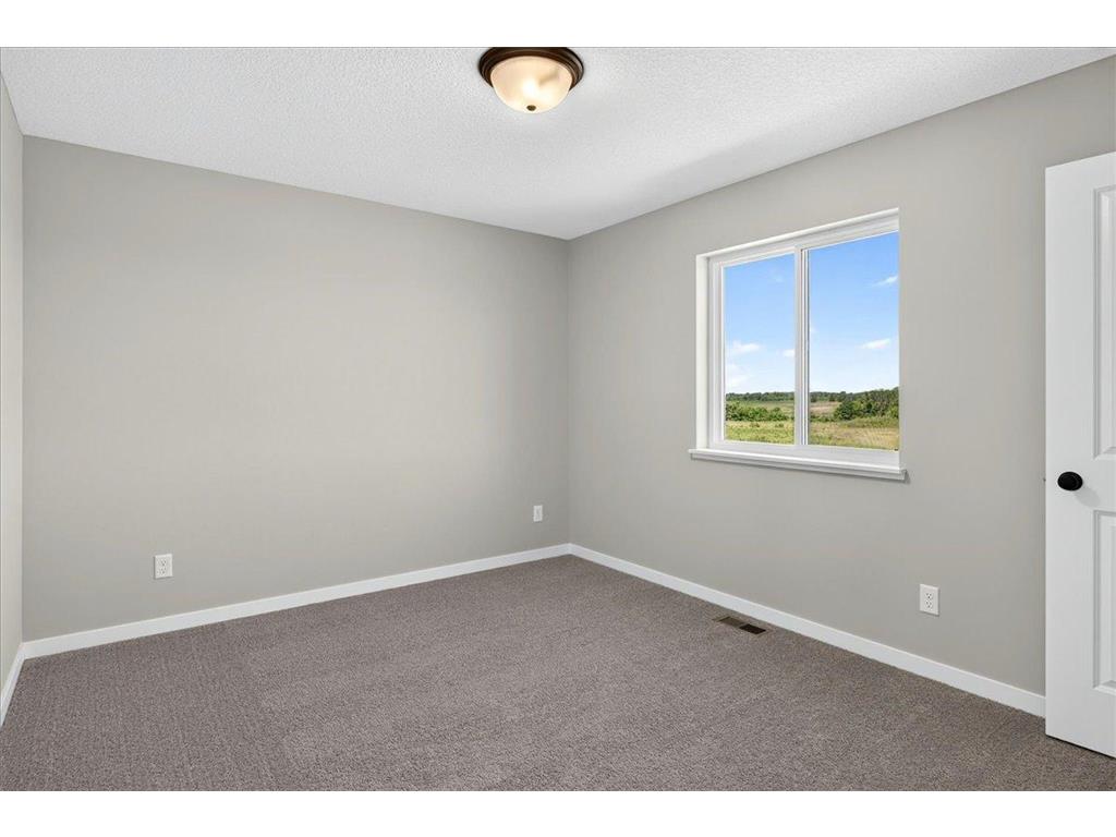1931 Pierce Street SE Cambridge MN 55008 7104784 image28