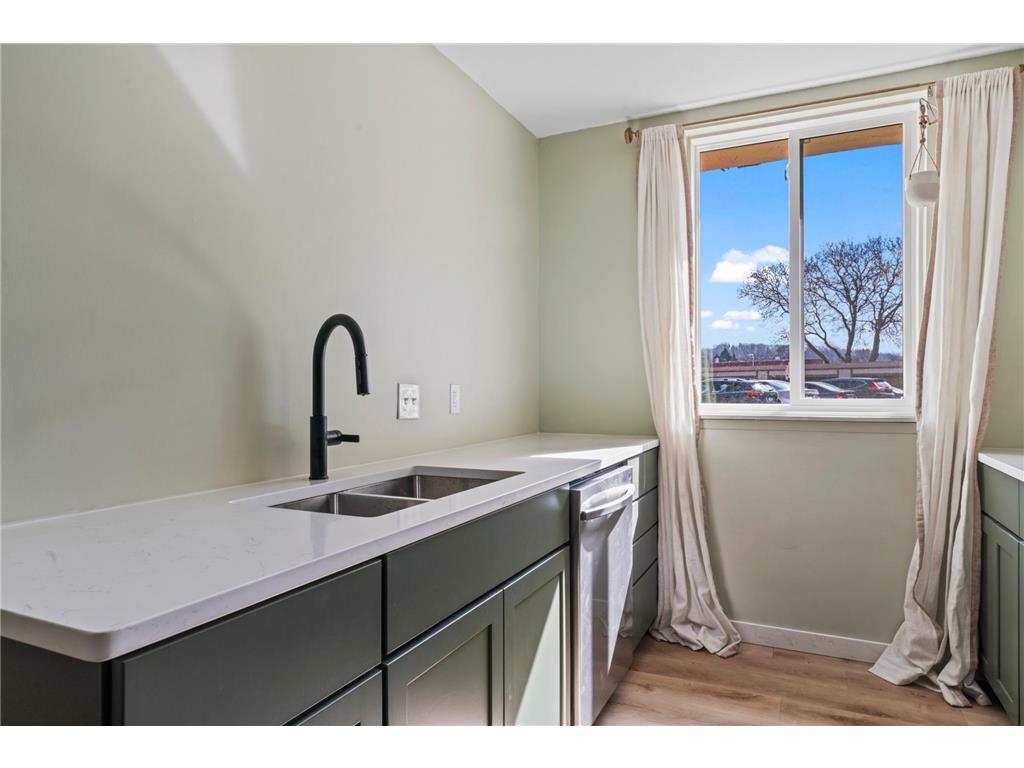 1931 Viking Drive NW #14 Rochester MN 55901 7053681 image8