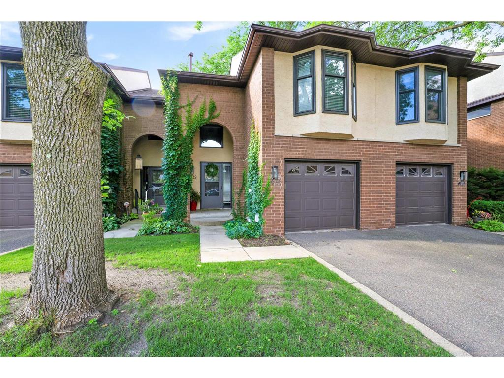 1932 Dupont Avenue S Minneapolis MN 55403 6746092 image1