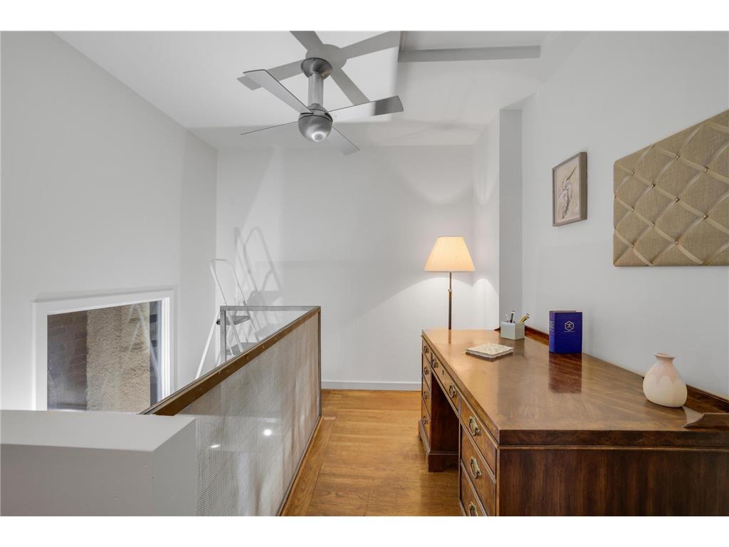 1932 Dupont Avenue S Minneapolis MN 55403 6746092 image8