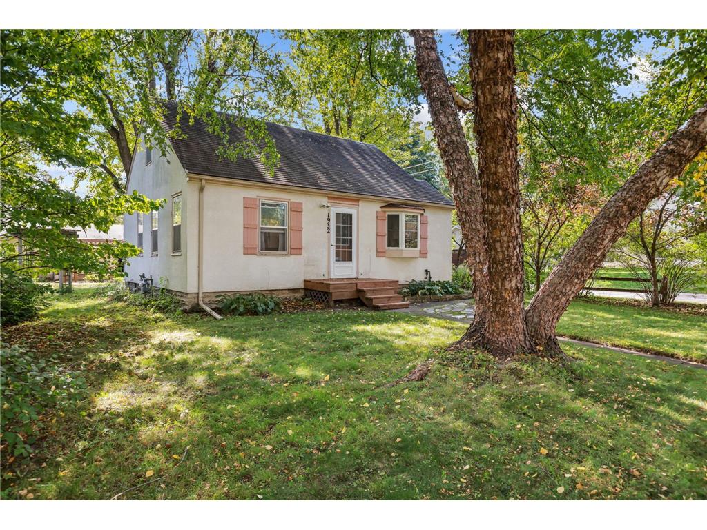 1932 Glenpaul Avenue Arden Hills MN 55112 6798810 image1