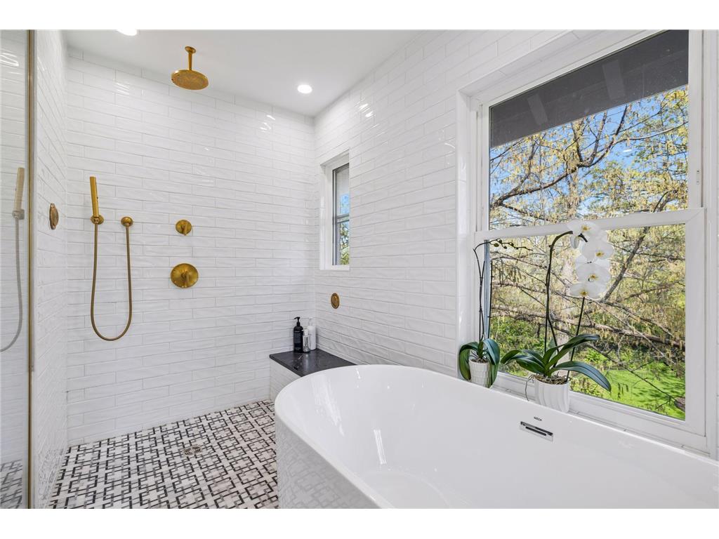 1932 Kenwood Parkway Minneapolis MN 55405 7072371 image42