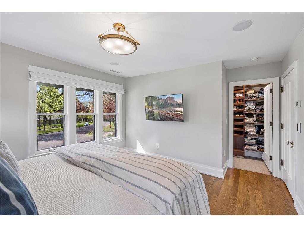 1932 Kenwood Parkway Minneapolis MN 55405 7072371 image43