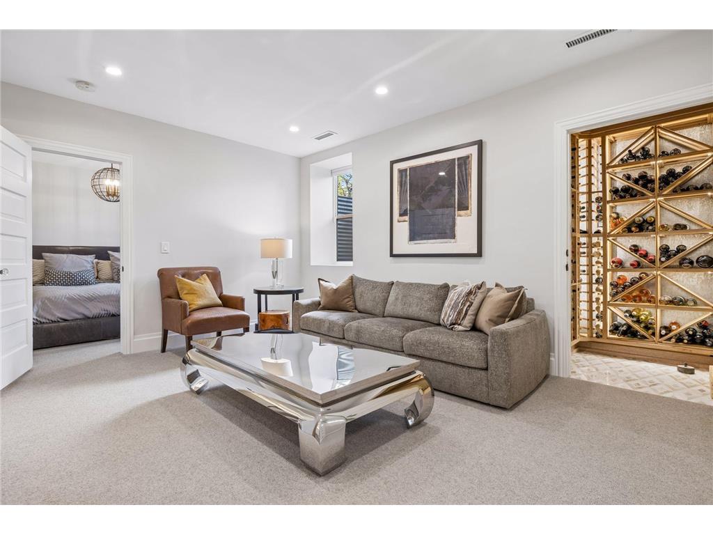 1932 Kenwood Parkway Minneapolis MN 55405 7072371 image60