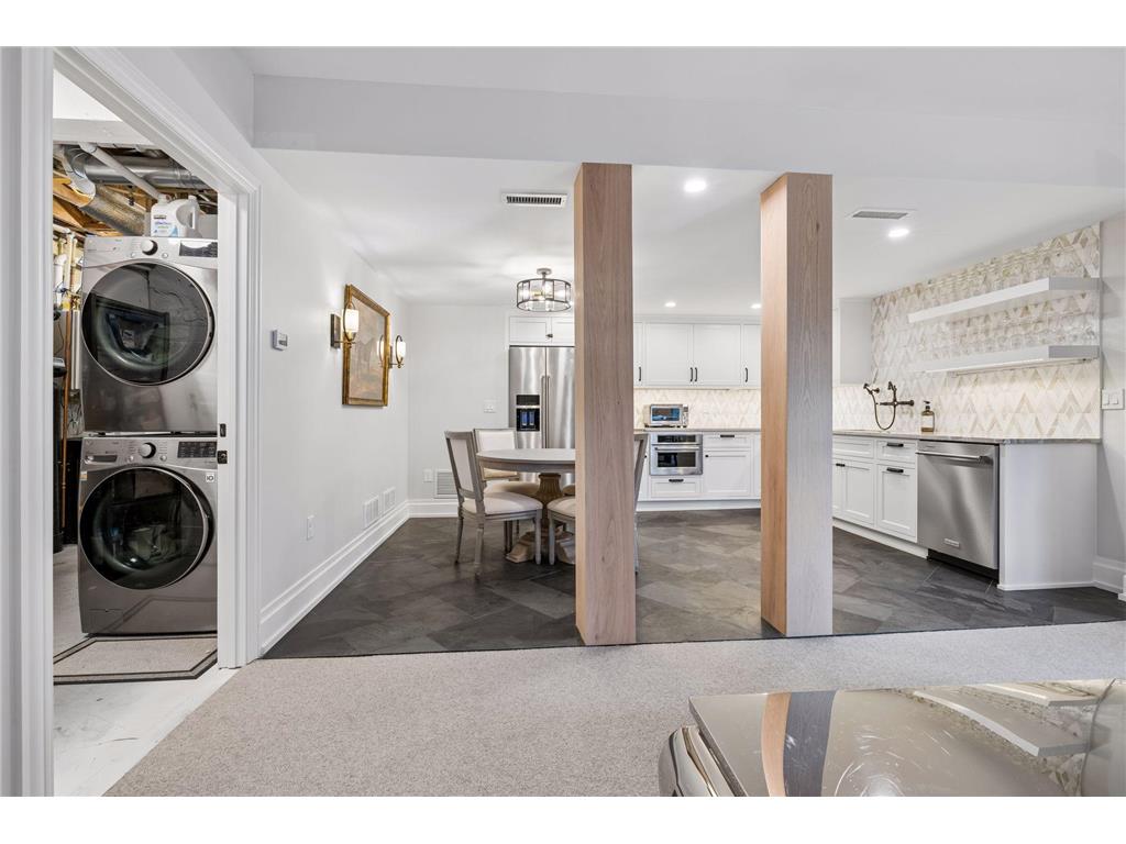 1932 Kenwood Parkway Minneapolis MN 55405 7072371 image64