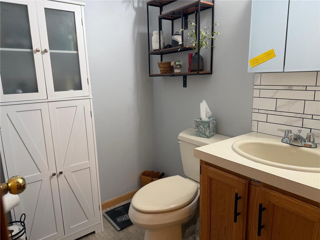 1932 Wilby Road Albert Lea MN 56007 - Fountain 6810903 image12