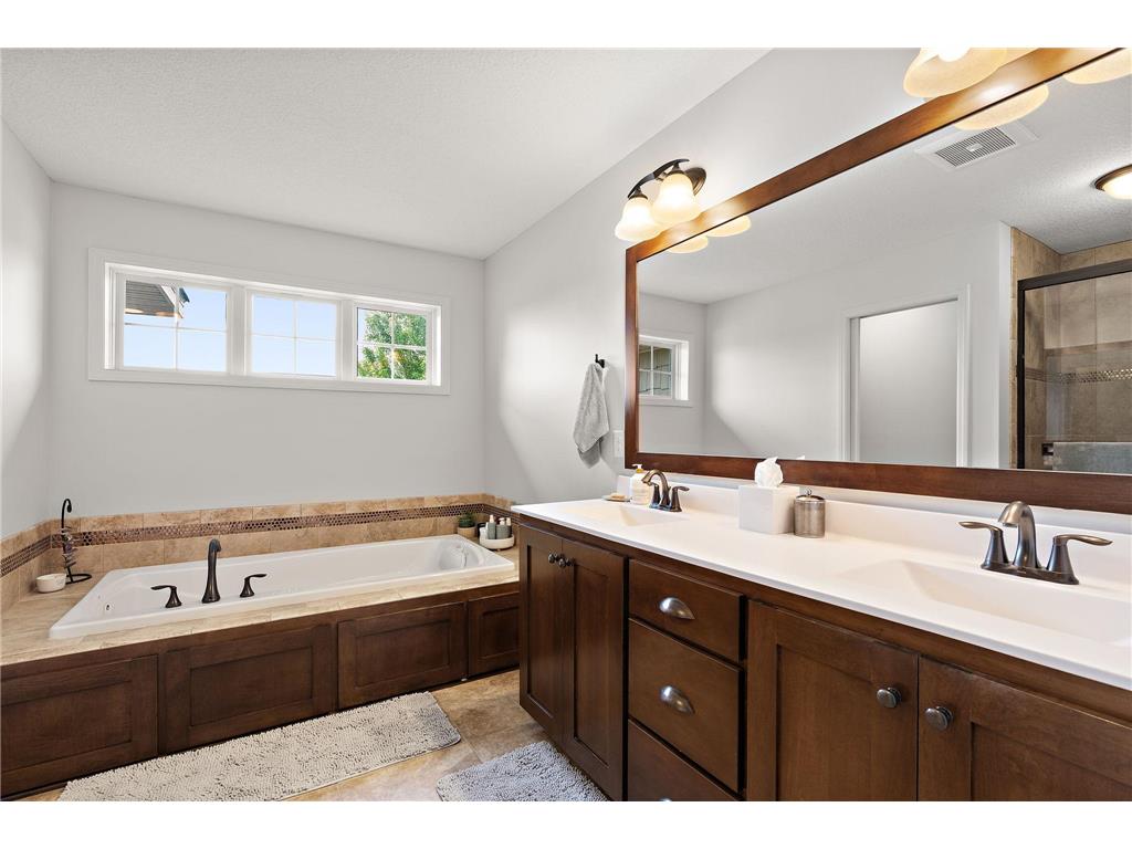 19320 Hudson Court Lakeville MN 55044 7081362 image28