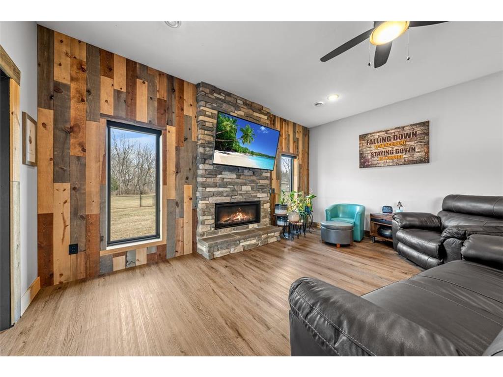 1933 4th Avenue Baldwin WI 54002 7028630 image9