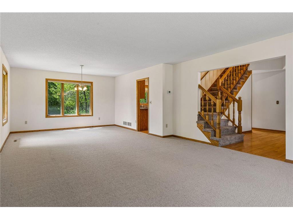 1933 Charlton Street West Saint Paul MN 55118 7081218 image12