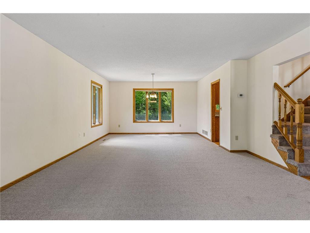 1933 Charlton Street West Saint Paul MN 55118 7081218 image14