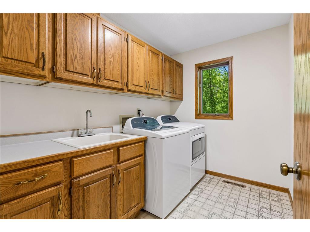 1933 Charlton Street West Saint Paul MN 55118 7081218 image18
