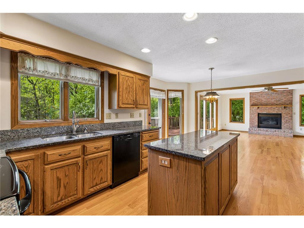 1933 Charlton Street West Saint Paul MN 55118 7081218 image2