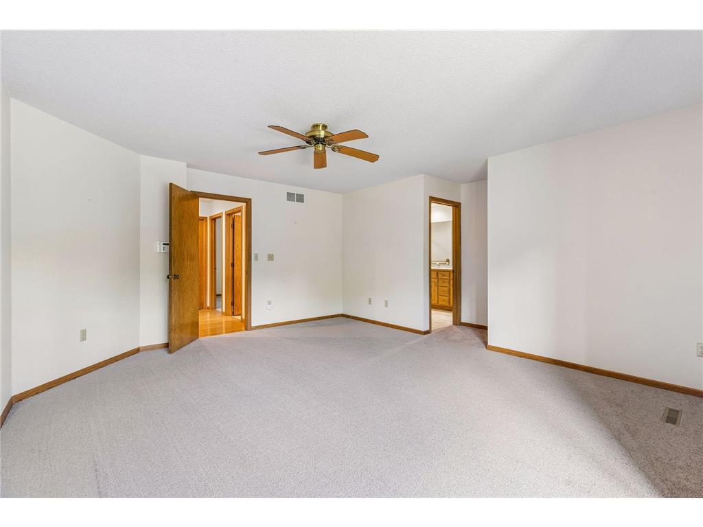1933 Charlton Street West Saint Paul MN 55118 7081218 image21
