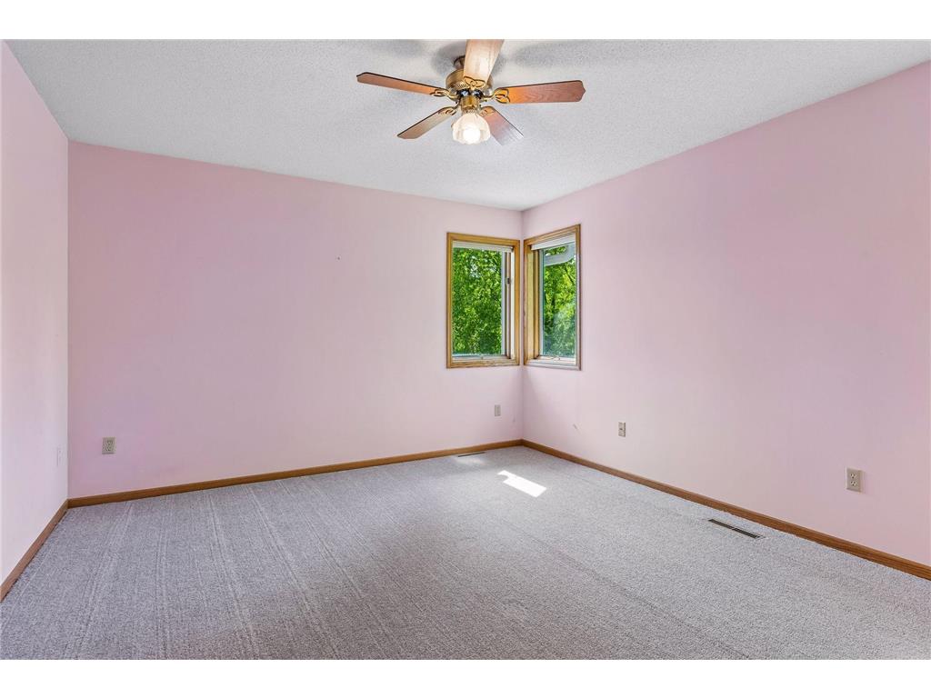 1933 Charlton Street West Saint Paul MN 55118 7081218 image27